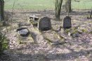 Zniszczony cmentarz ewangelicki w Ręszewie